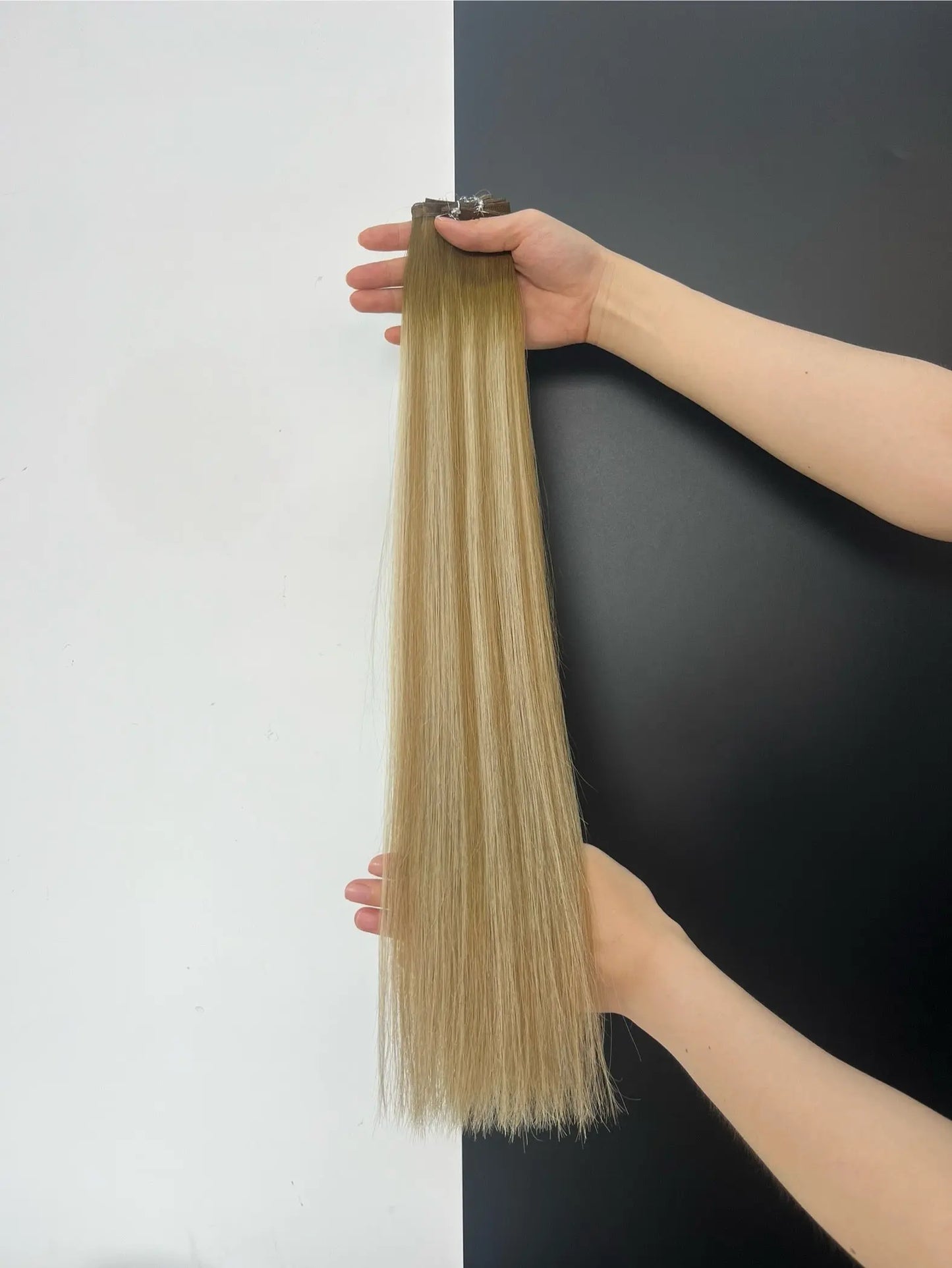 Genius weft - Naturlig Varm Beige Blond IV Bsextensions