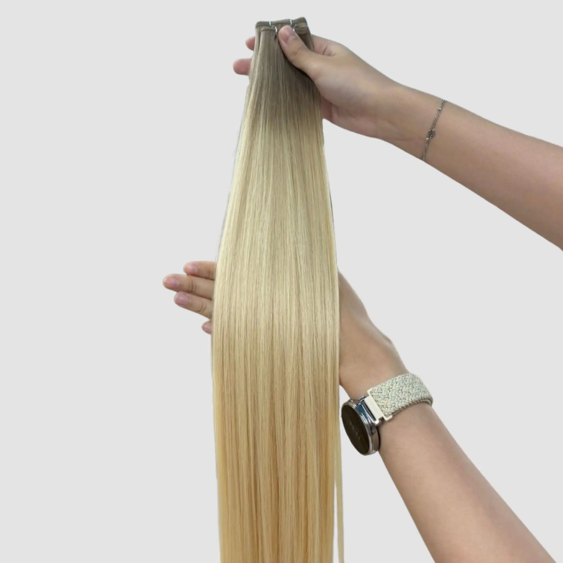 Genius Weft Extensions, Naturlig Blond Ombre (NB) Bsextensions